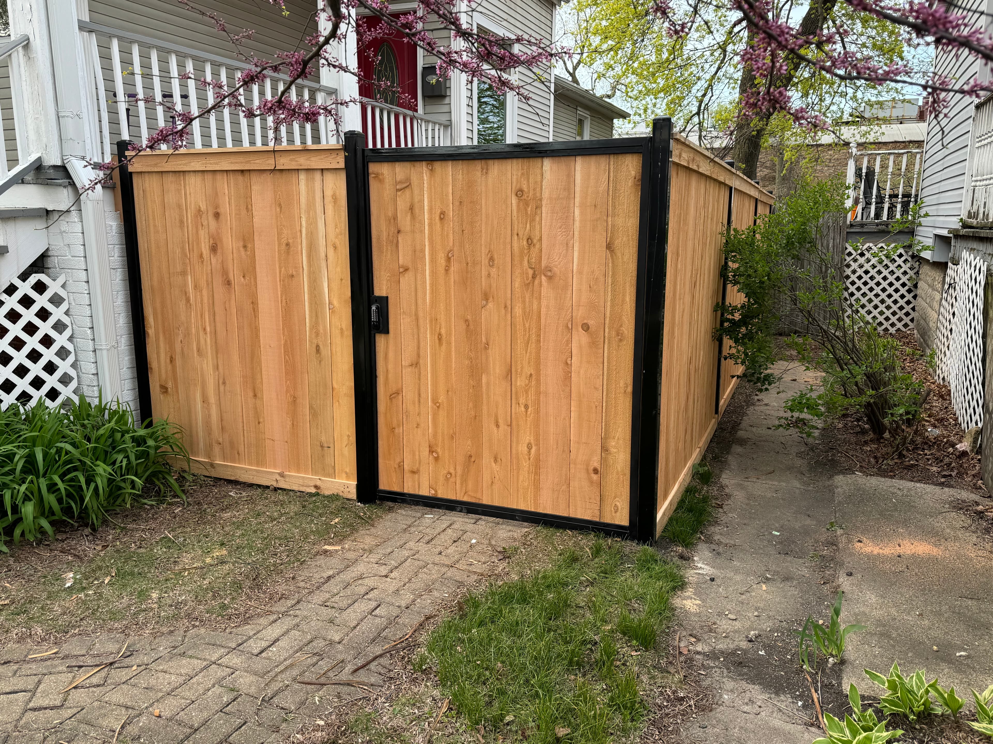 Rivas Fence - Beautiful fencing installation